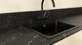 Nero Marquina marmor