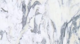 Fantastico Arni marmor